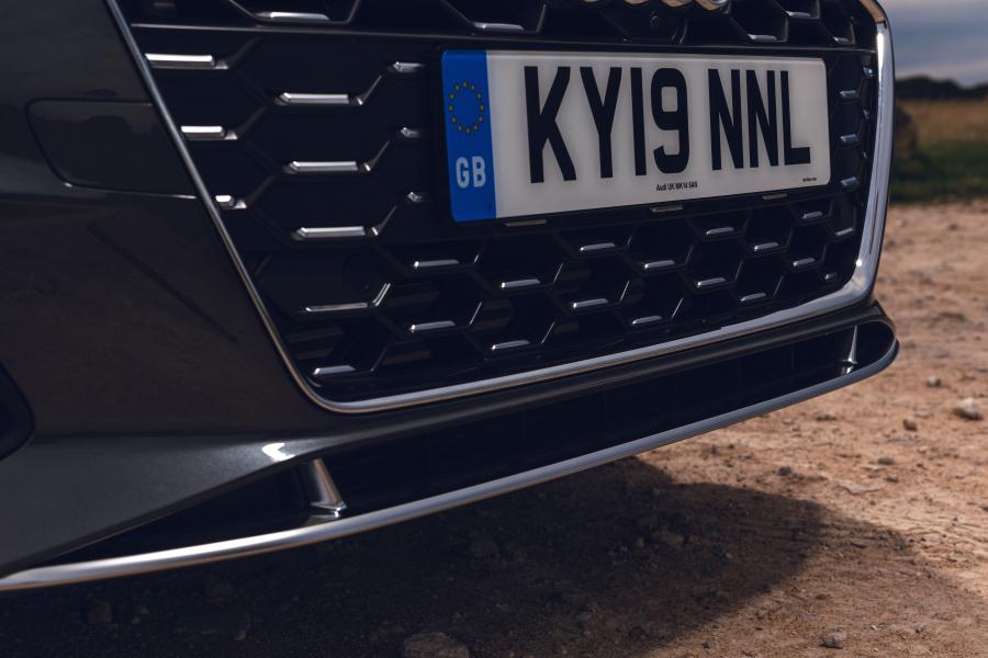 Детали экстерьера Audi S4 Sedan TDI (B9) 2019 года  (UK) (фото 22 из 27)